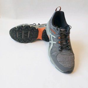 ASICS Gel Venture 7 sneakers - worn a couple of times.  Excellent condition.